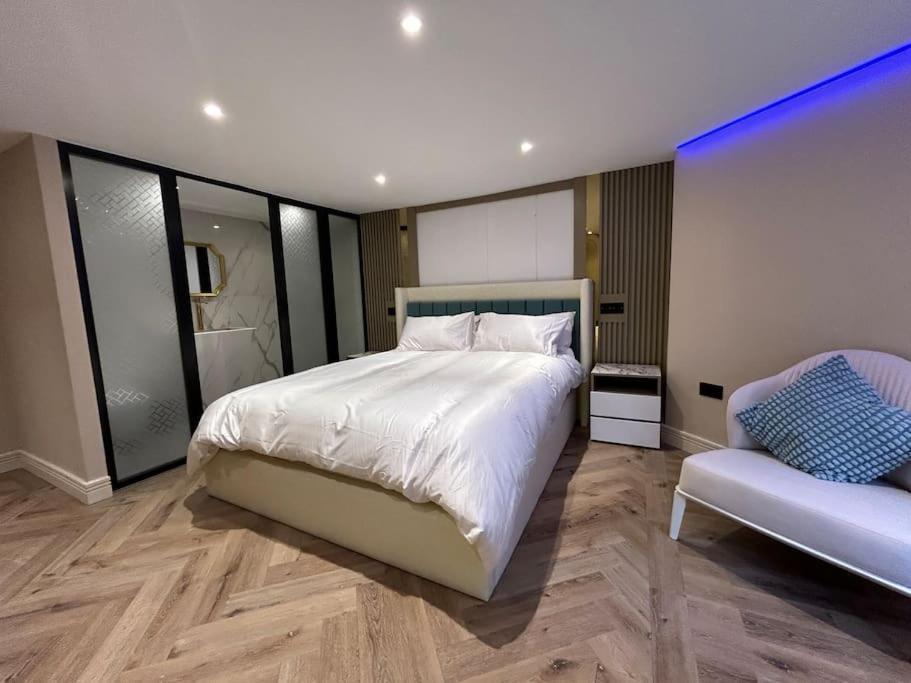 Apartment The Luxurious Hideaway